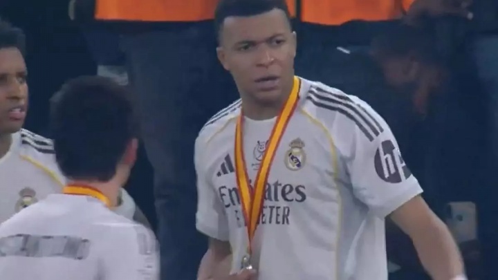 nba直播-👀世体：姆巴佩赛后多次让队友不要为巴萨鼓掌，并催促队友离开