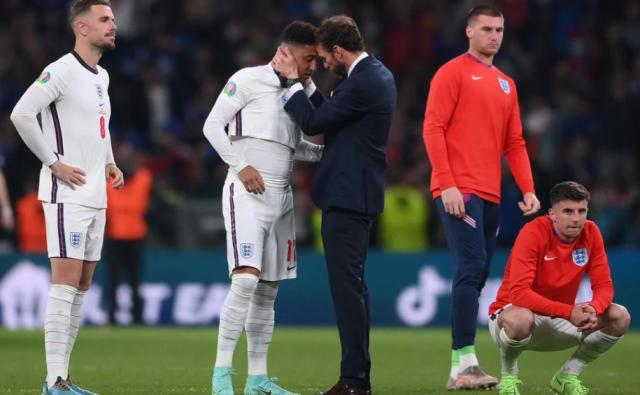 柠檬直播-【揭秘】拨开英格兰点球大战疑云 索斯盖特锅在哪？