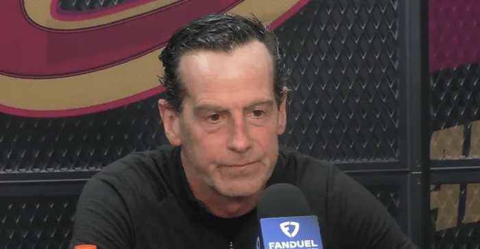 F1直播-胜灰熊发布会！阿特金森自信谈深度，爆赞施罗德攻守+2角色球员！|季后赛|丹尼斯-施罗德|丹尼斯·施罗德|克利夫兰骑士队|NBA常规赛_新浪体育_新浪新闻